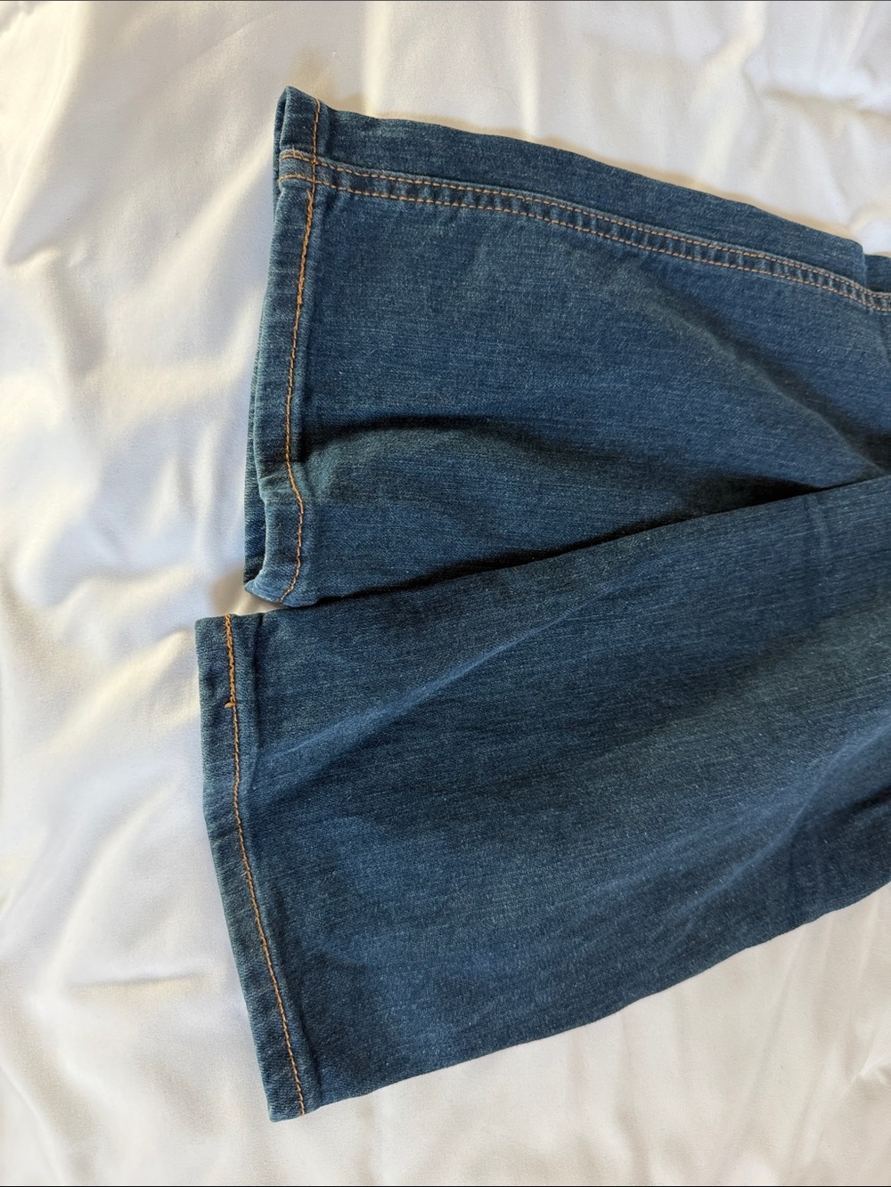 Levi's Blue Men's Denim Jeans with Leather Patch 541 - Picture 3 of 6